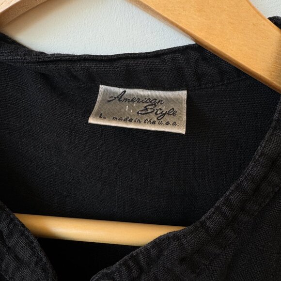 Vintage Linen Black Shirt with Shell Buttons - Picture 5 of 6